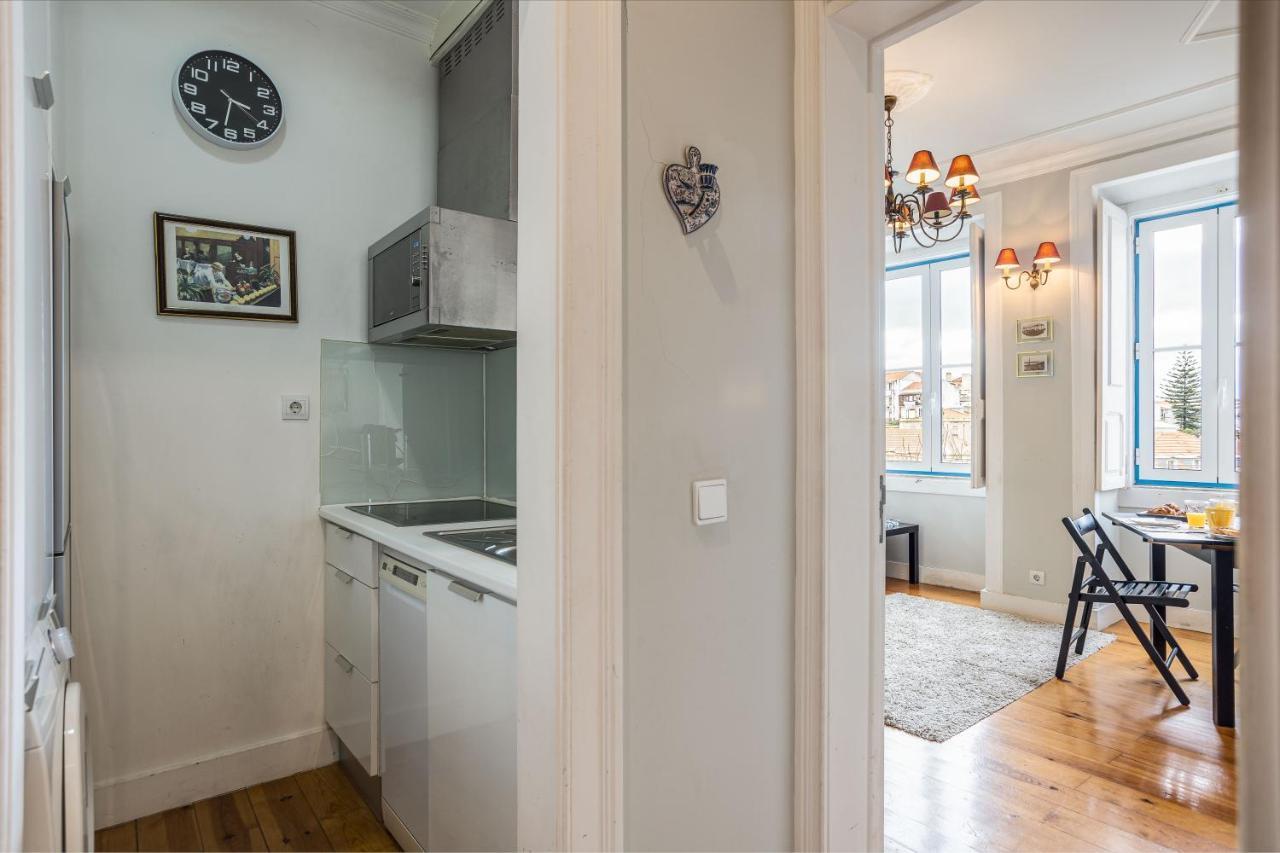 Bright Tailor Made Apartment By The Castle Lisabona Exterior foto