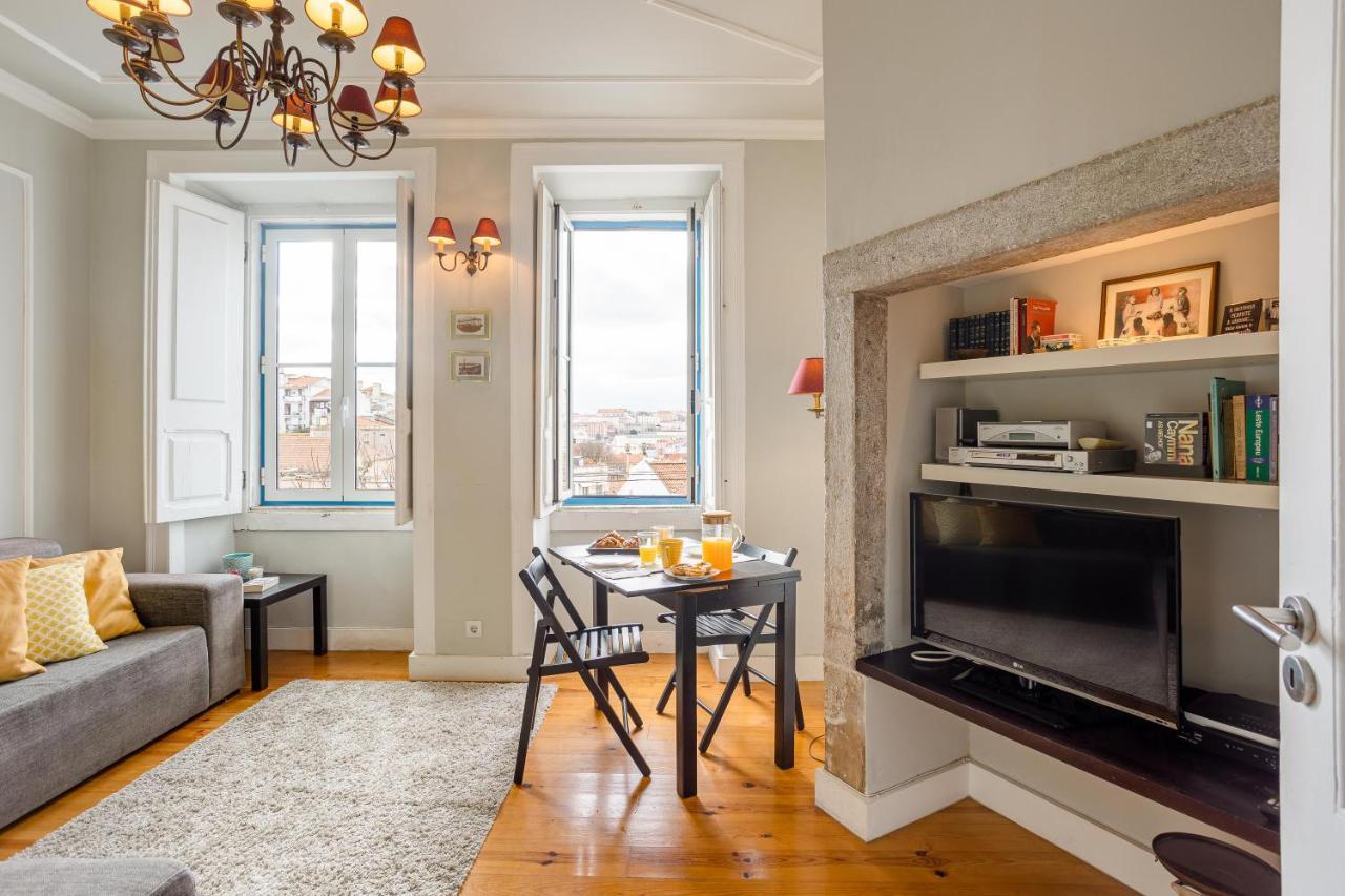 Bright Tailor Made Apartment By The Castle Lisabona Exterior foto