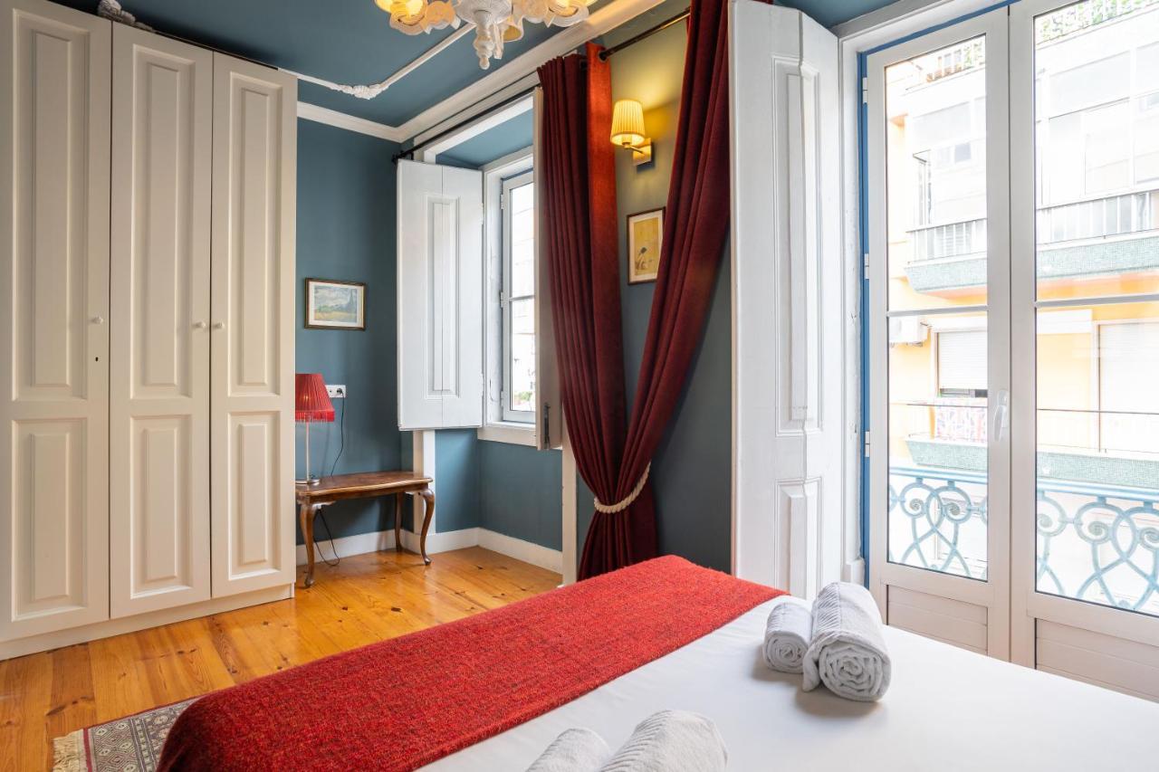 Bright Tailor Made Apartment By The Castle Lisabona Exterior foto